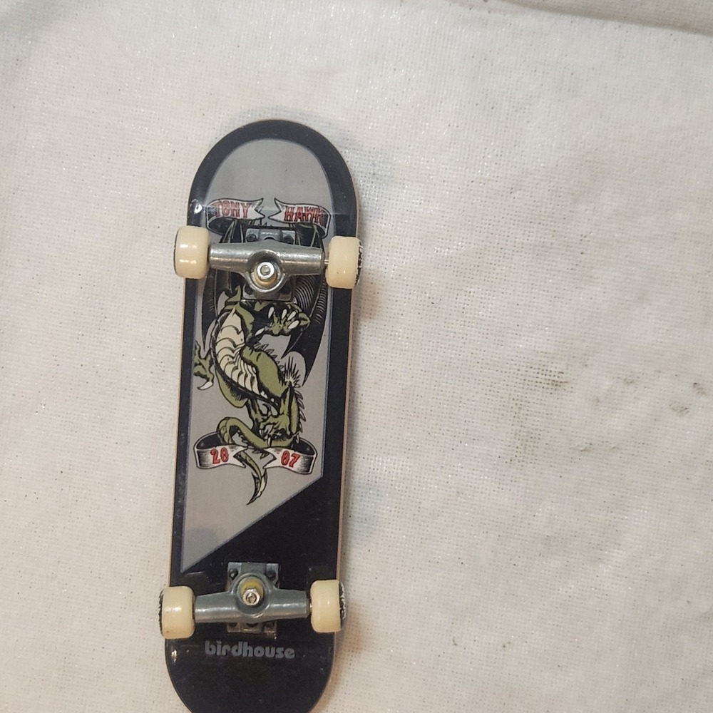 Tech Deck Tony Hawk 2007 Birdhouse Green Dragon Fingerboard Skateboard
